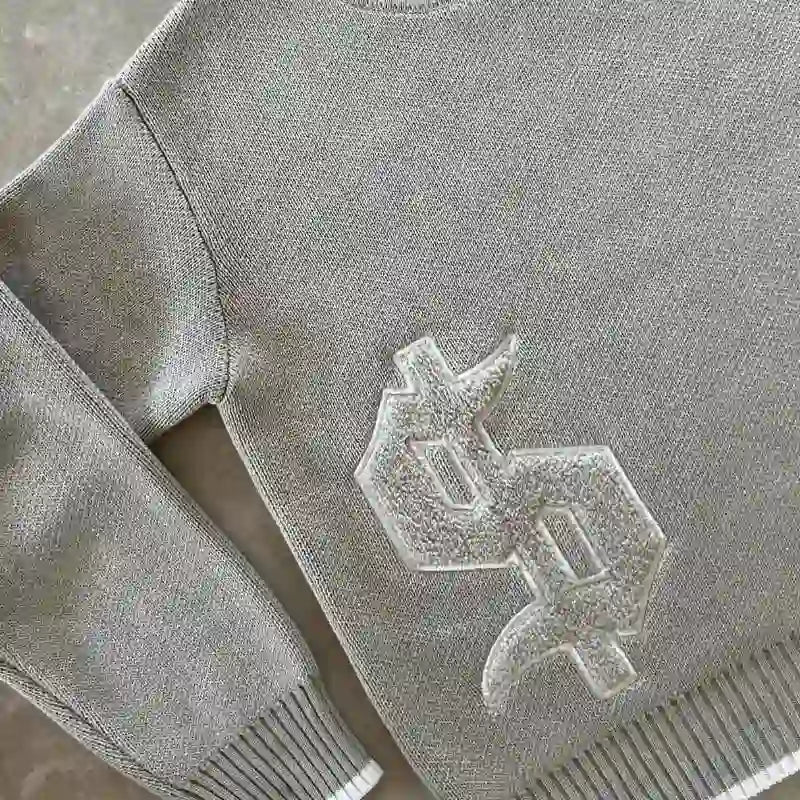 Oversized Sweater – Y2K Grey Graphic Streetwear Pullover for Men