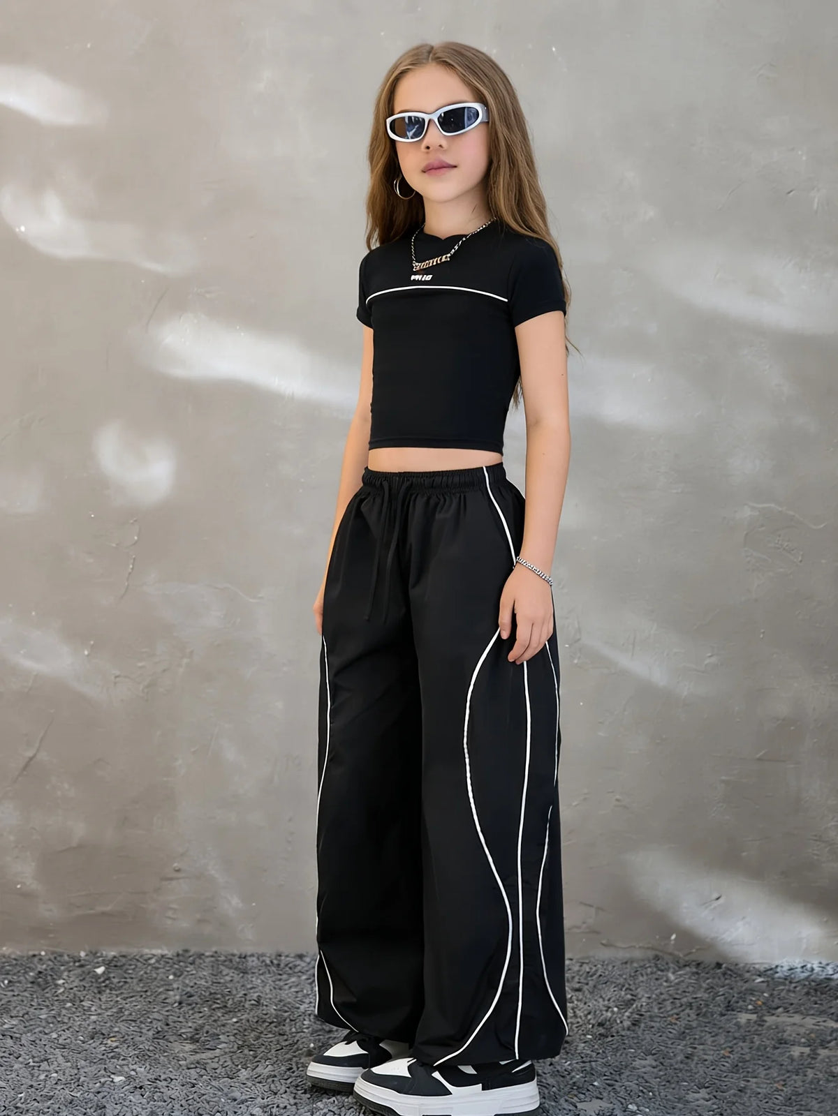 Y2k Summer Street Style Casual Outfit for Teenage Girls: Black T-Shirt + Color-Blocked Wide-Leg Pants Two-Piece Set Streetwear