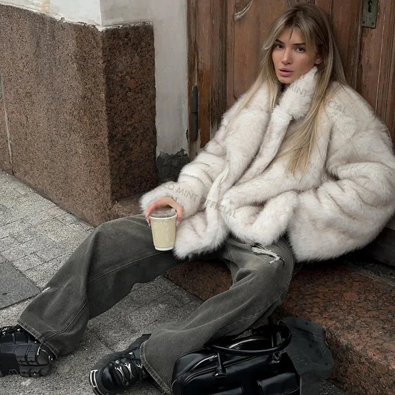 Manteau oversize en fausse fourrure néo menthe ultra doux